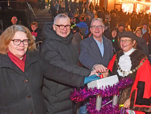 TV star spreads festive joy at Woking's Christmas lights switch-on