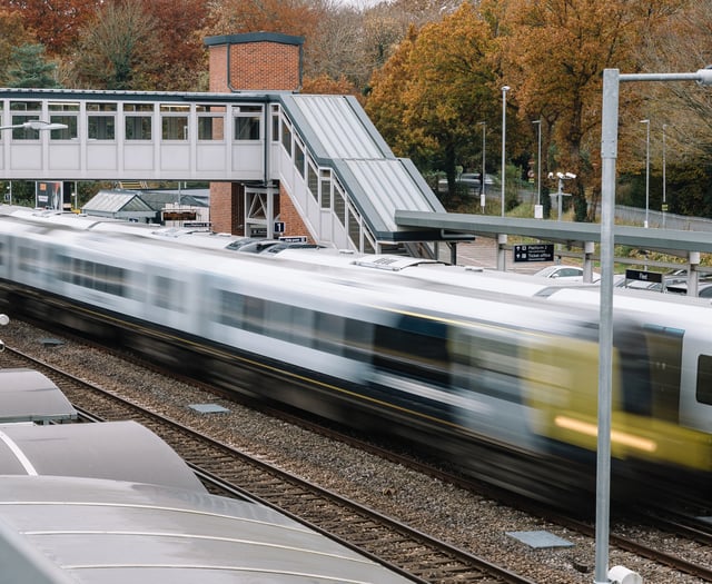 Rail fare freeze to save Hampshire and Surrey commuters hundreds