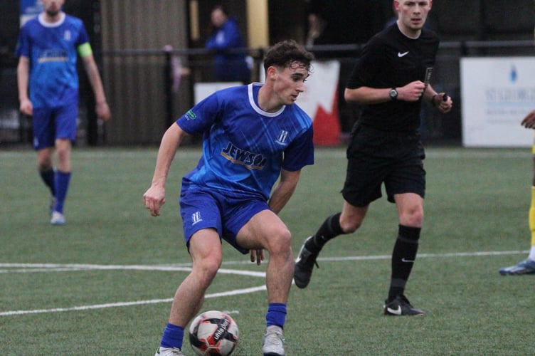 Action from Sheerwater's 2-2 draw against Epsom & Ewell (Photo: Dan Eicke)