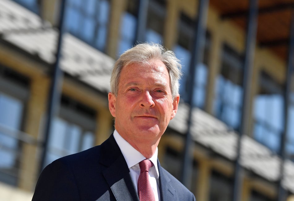 Surrey leader claims splitting county in two could save £25m 