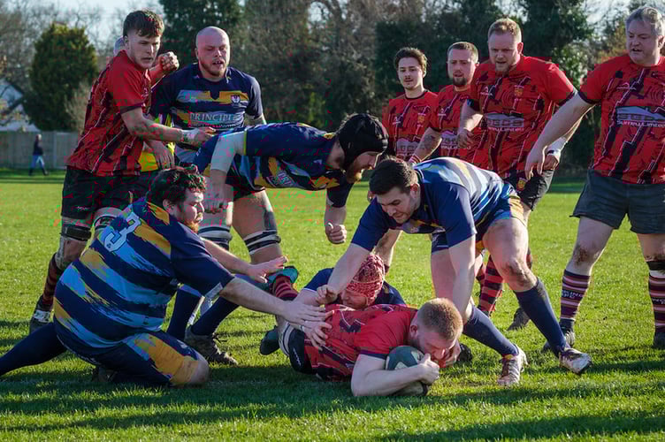 Jacob Woods scores Woking's first try (Photo: Justin Cliffe)