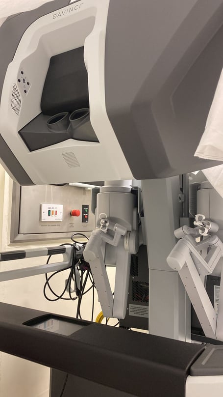 da Vinci robot, Ashford and St Peter’s Hospitals NHS Foundation Trust.