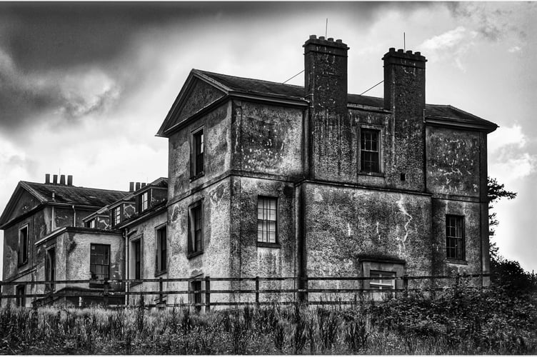 Justin Anstead: Leith Hill House