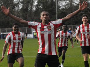 City score last-minute winner at Fleet