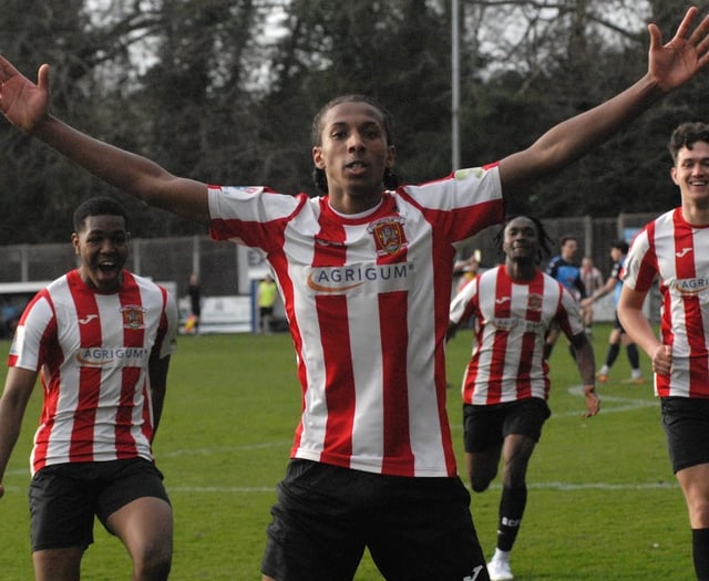 City score last-minute winner at Fleet