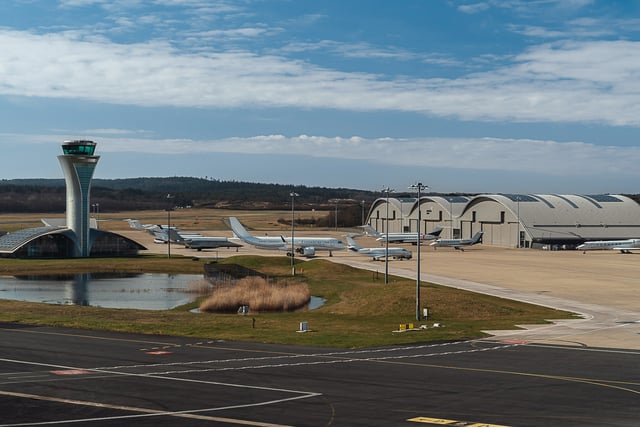 Farnborough Airport lands top spot in prestigious FBO survey — Again