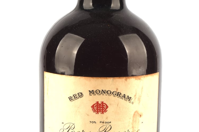Red Monogram Peers Reserve liqueur Scotch whisky