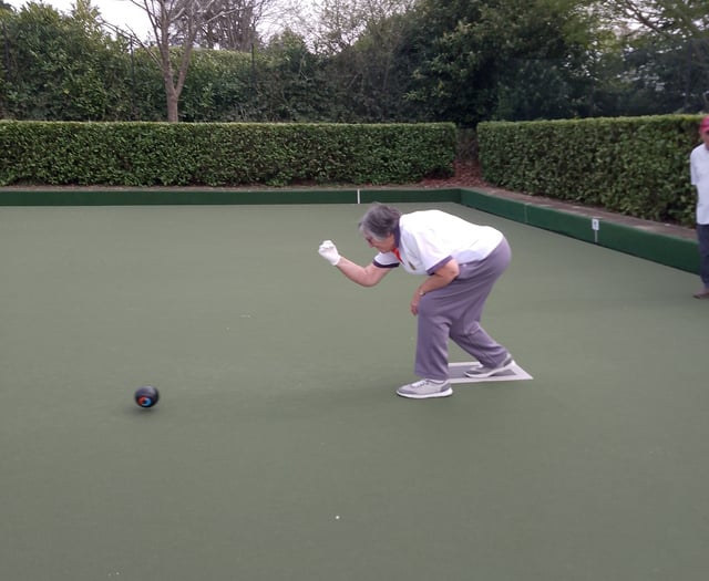 Mayford Hall beat Addlestone Victory Park