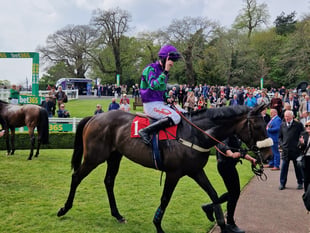 Mullins claims Sandown treble to retain trainers' title
