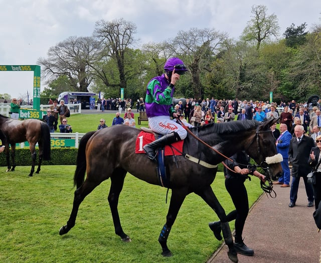 Mullins claims Sandown treble to retain trainers' title