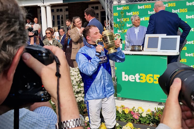 Newly-crowned champion jumps jockey Sean Bowen at Sandown (Photo: Peter Moore)