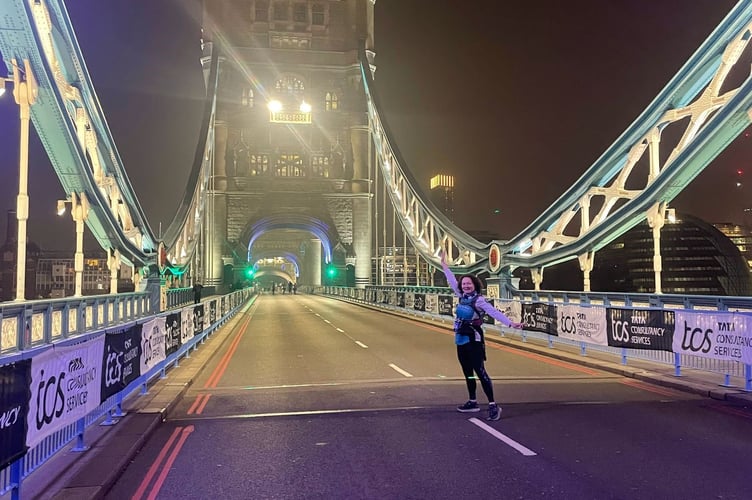 Andrea Duggan runs Reverse London Marathon