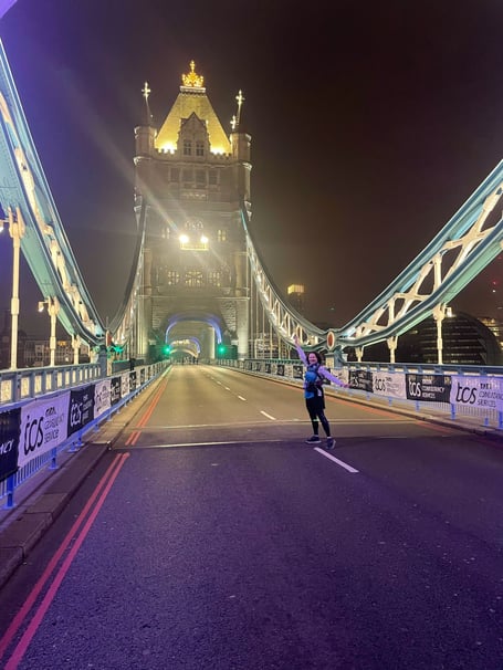 Andrea Duggan runs Reverse London Marathon