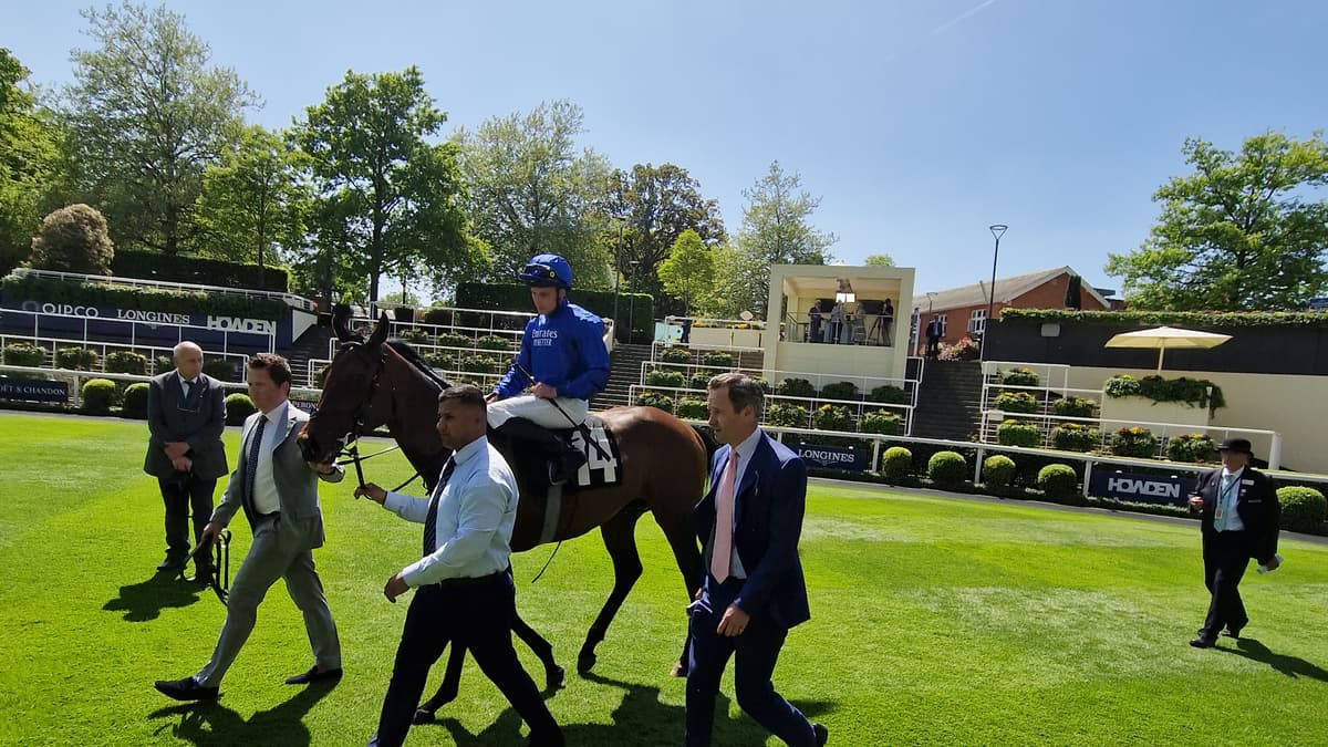 Peter Moore horse racing: Godolphin's Ruling Court wins 2,000 Guineas ...