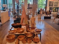 Popular gallery seeks new artists to join team