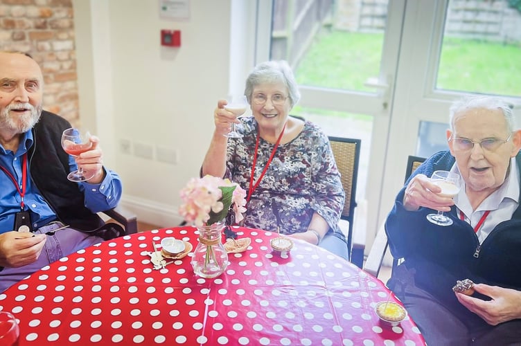 Jazz Bernard Sunley residents, Geoffrey & Helen Harrold, Brian Moore listening to the Jazz at Bernard Sunley's Jazz Cafe