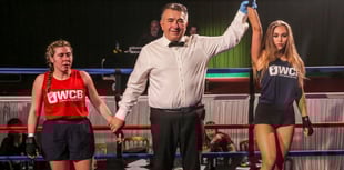 WATCH: Fighting fit beauty queen wins first boxing match