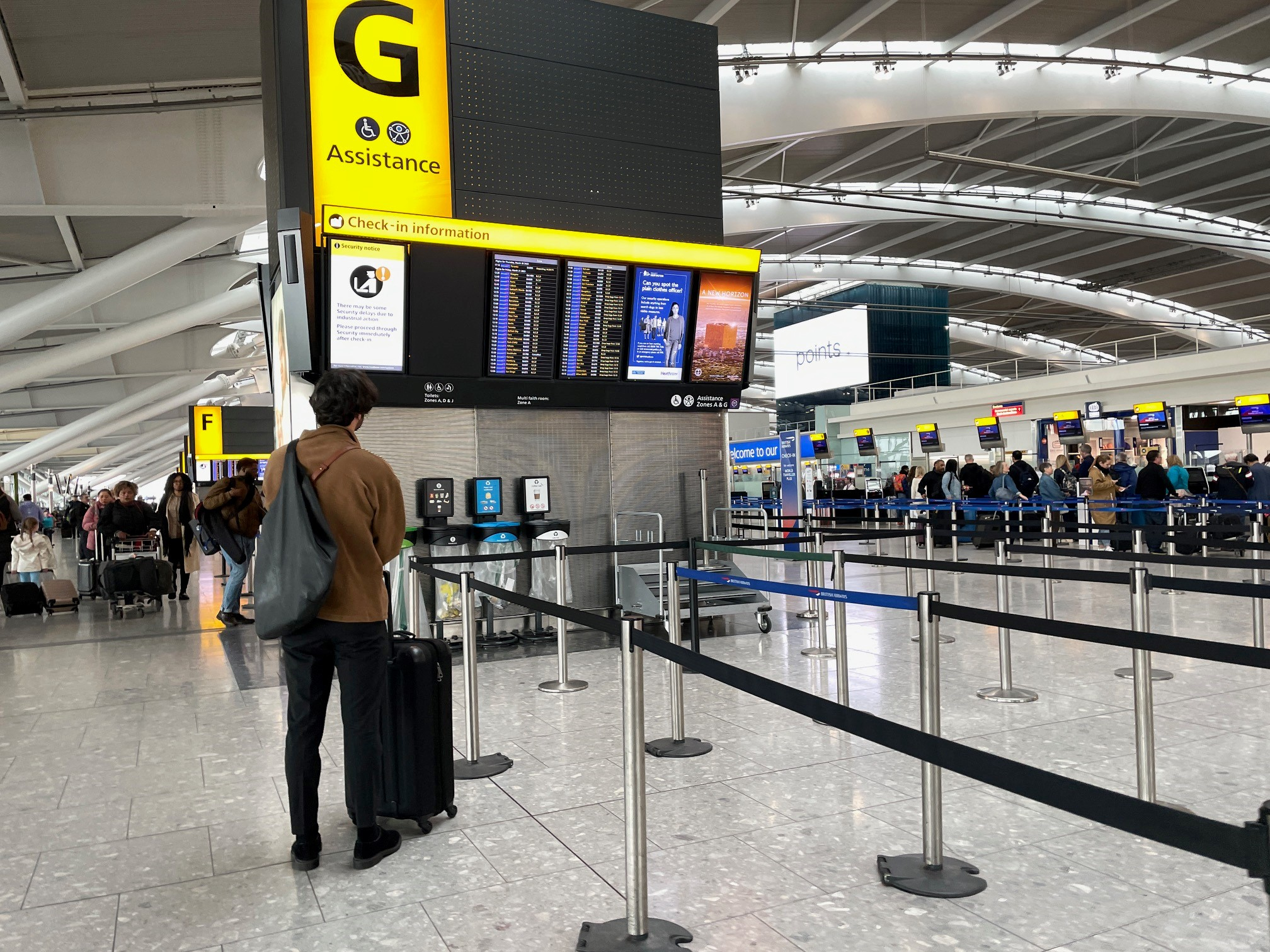Fewer delayed flights at Gatwick Airport – as union warns of staff shortages