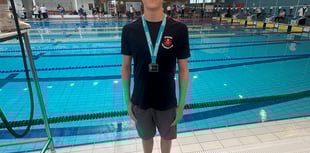 Gold for Woking swimmer Josh Hutchinson in regional championship  
