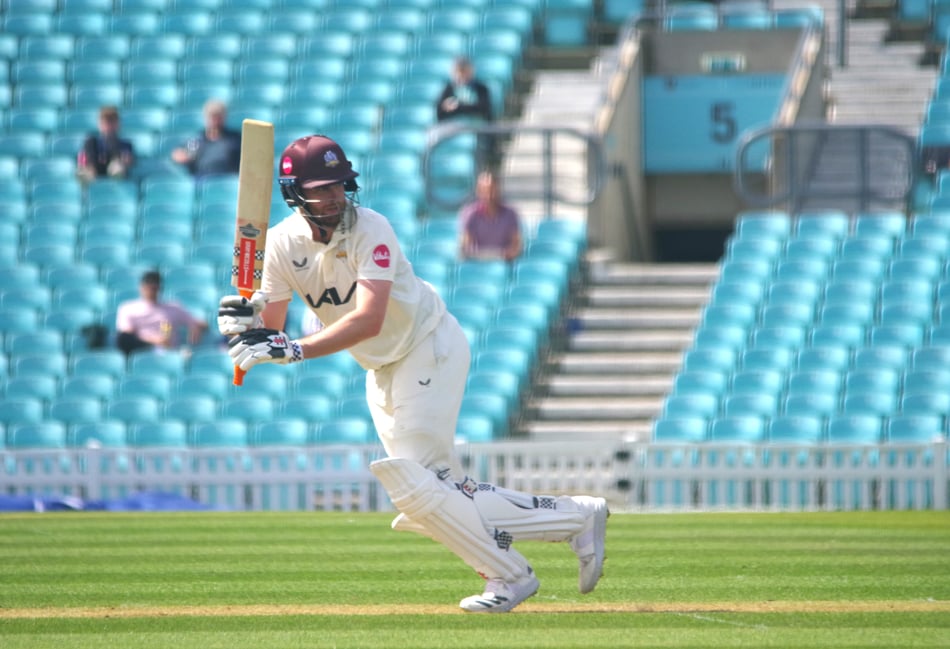 Sibley’s epic steers Surrey to record score