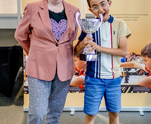Woking chess prodigy wins national title with perfect score