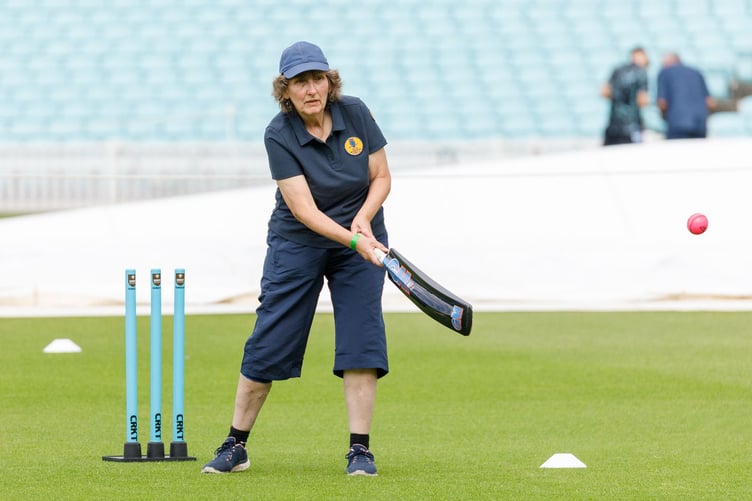 Lynne Mullin batting against Lingfield