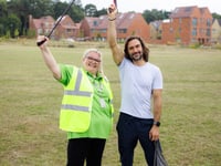 Body Coach helps out on litter pick