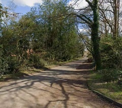 Man threatened with knife in attempted robbery on Woking footpath