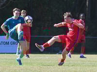 Knaphill fall to narrow defeat against Fleet Town