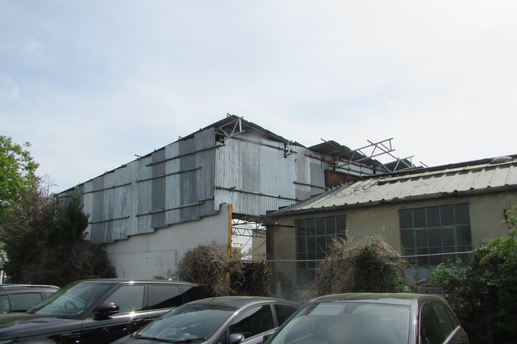 Woking Borough Council says the unauthorised West Byfleet structure must be removed immediately