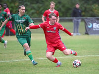 Knaphill's FA Cup dreams dashed by Hackney Wick's late winner