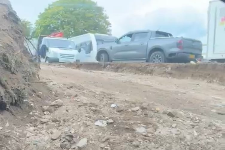 Image of site in Unstead Lane, Bramley