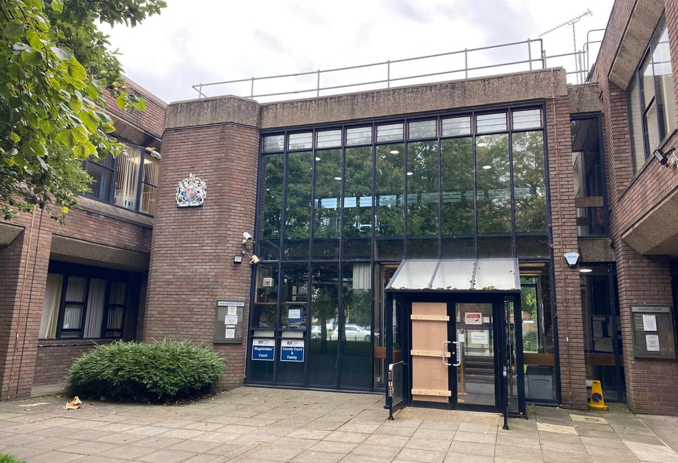 Woking man found guilty of assaulting PC
