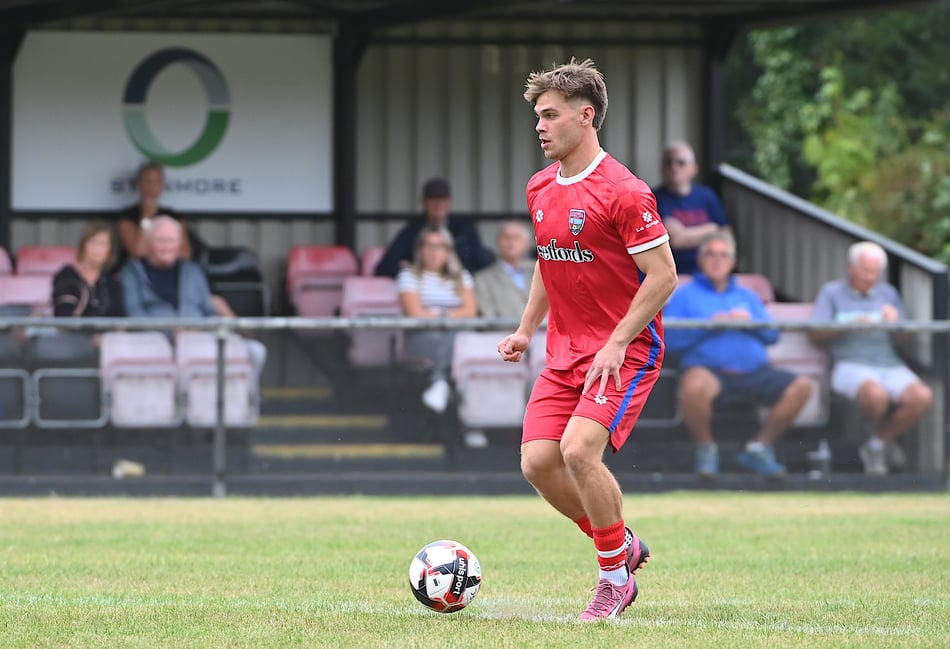 Knaphill win six-goal thriller against Badshot Lea