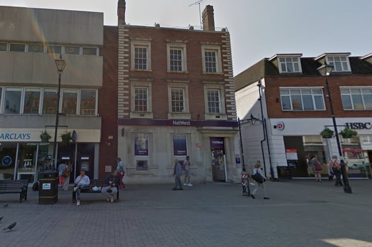 Plans have been put forward for a former Nat West to be transformed into a bingo hall.