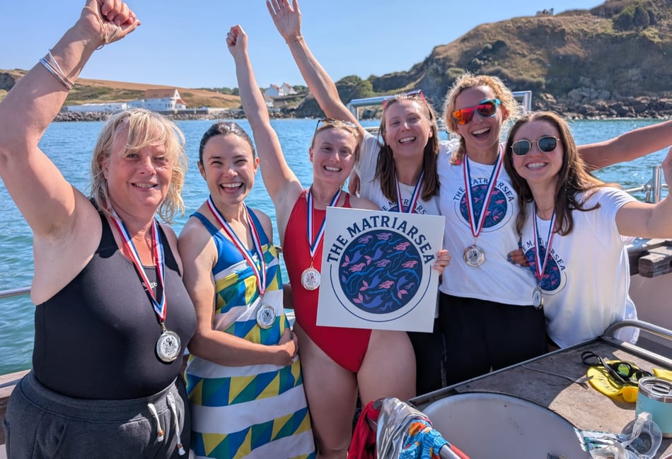 Mother-daughter team conquers English Channel
