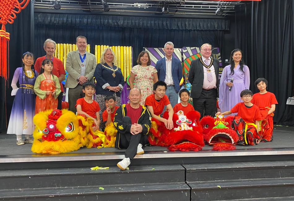 Woking community shines bright at mid-autumn festival