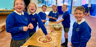 Horsell pupils enjoy a slice of Roman history from pizzeria