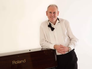 Blackpool ballroom maestro to play Woking Wurlitzer