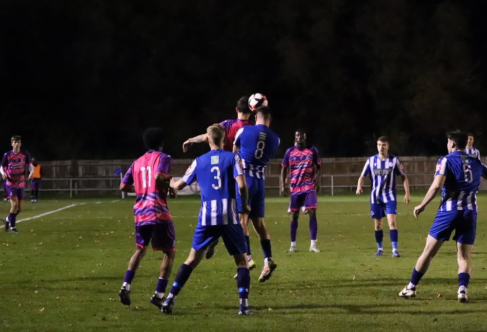 Ten-man Sheerwater slip to narrow defeat at Thatcham Town