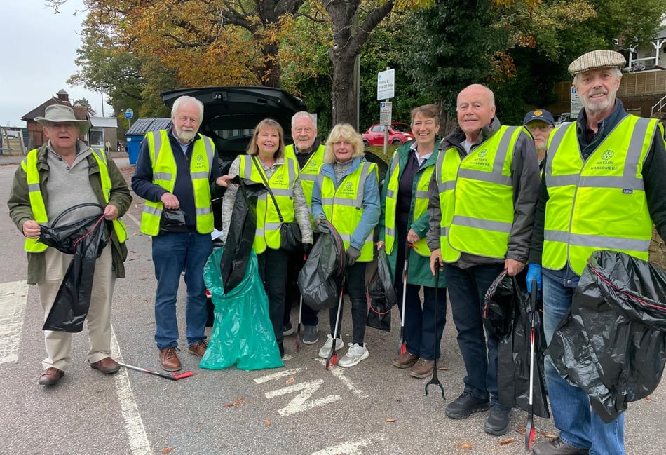 Rotary clubs join forces to raise £6,000 for cancer charities