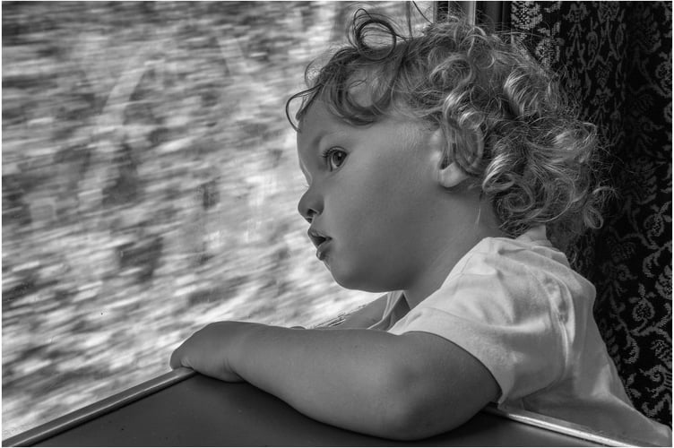 Rob Bonfield: Watching The World Go By