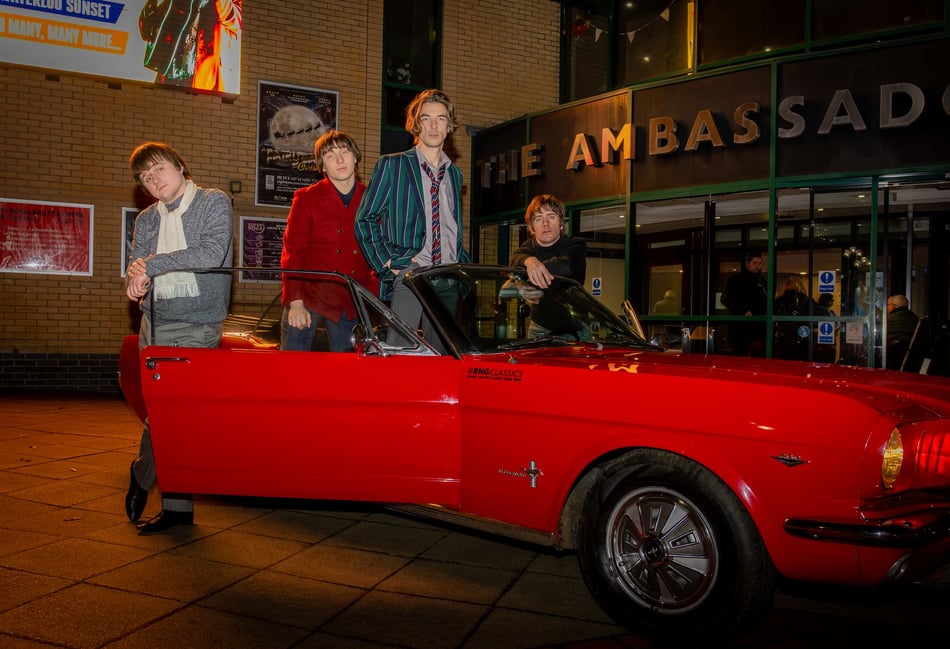 REVIEW: Sunny Afternoon, New Victoria Theatre, Tuesday, November 20