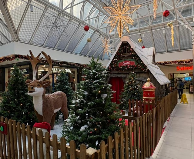 Santa Claus is coming to (Woking) town centre