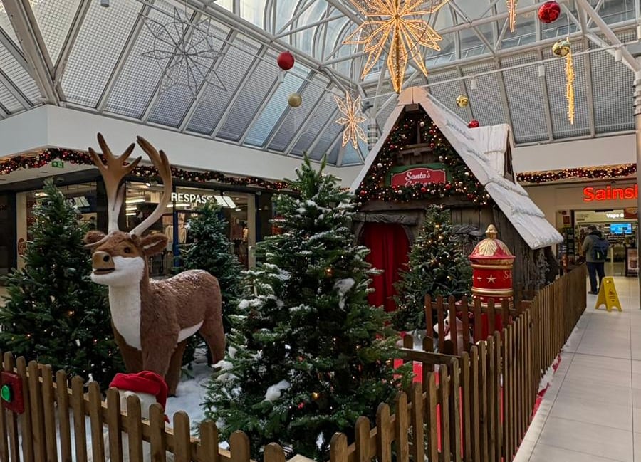 Santa Claus is coming to (Woking) town centre