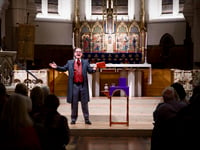 Dickens reading brings Christmas Carol alive