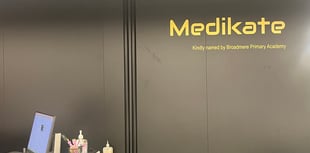 Pupils give pharmacy robot a good name