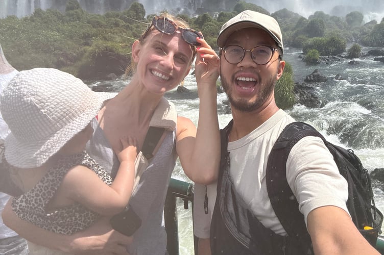 Minna Havstad and husband Andy with daughter Malva on their travels.  A couple split their parenting duties on flights by buying one ticket in business class and one in economy - and say it makes them "better parents".Keen globetrotters Minna Havstad and husband Andy, both 34, used to find themselves exhausted when they took long-haul flights with daughter Malva, now three.They said Malva's wriggling, coupled with their baggage, snacks and toilet trips, would mean none of them got a wink of sleep and it would make the first day of their holiday extremely tough.So they had the idea to book one seat in business class, and the other in economy alongside a seat for Malva - and they would swap at the halfway point, so each parent got a few hours' peace.After trialling the idea using their flight points to upgrade, the parents said it revolutionised their flights - and they've done it several times since.
