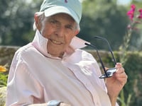 Obituary
Robin Hollingsworth orthopaedic surgeon