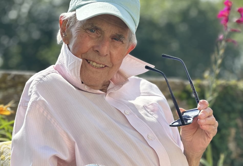 Obituary
Robin Hollingsworth orthopaedic surgeon